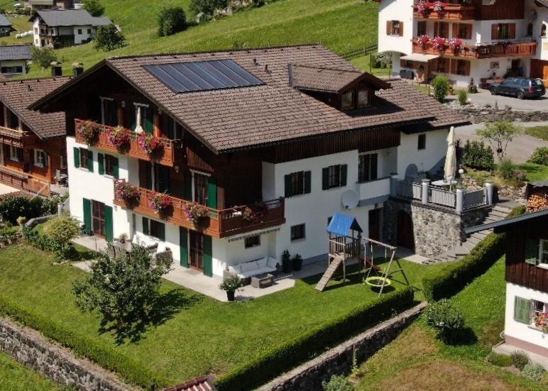 Gaestehaus Fitsch - Ferienwohnung In ジルバータール エクステリア 写真