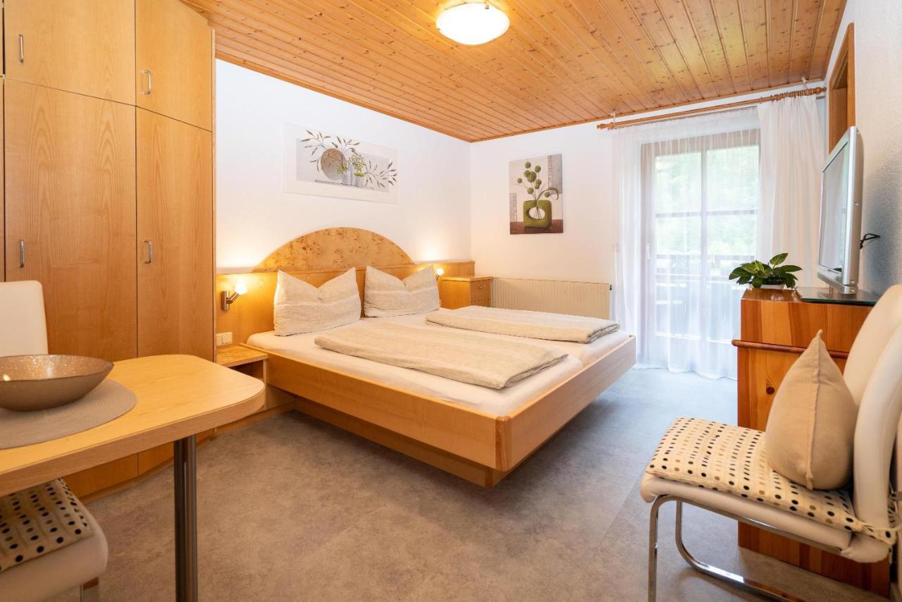 Gaestehaus Fitsch - Ferienwohnung In ジルバータール エクステリア 写真