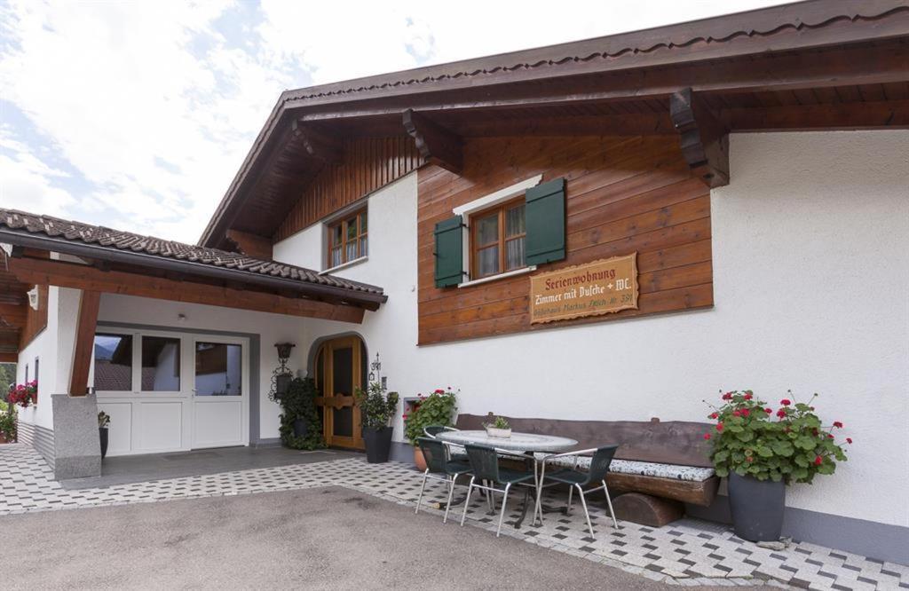 Gaestehaus Fitsch - Ferienwohnung In ジルバータール エクステリア 写真